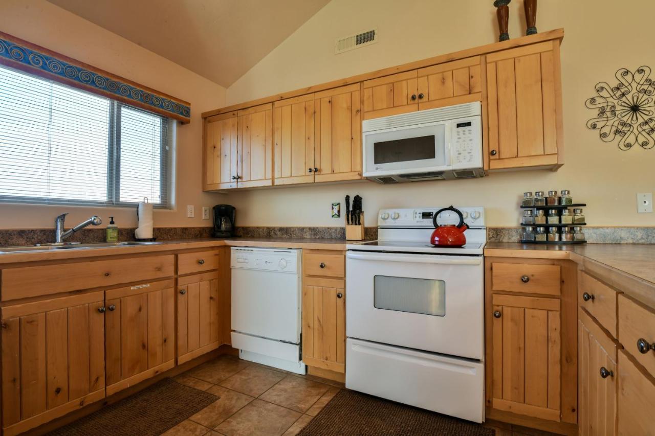 Rv M4 - Moab Get Away And Great Price For The Family! Villa Exterior photo